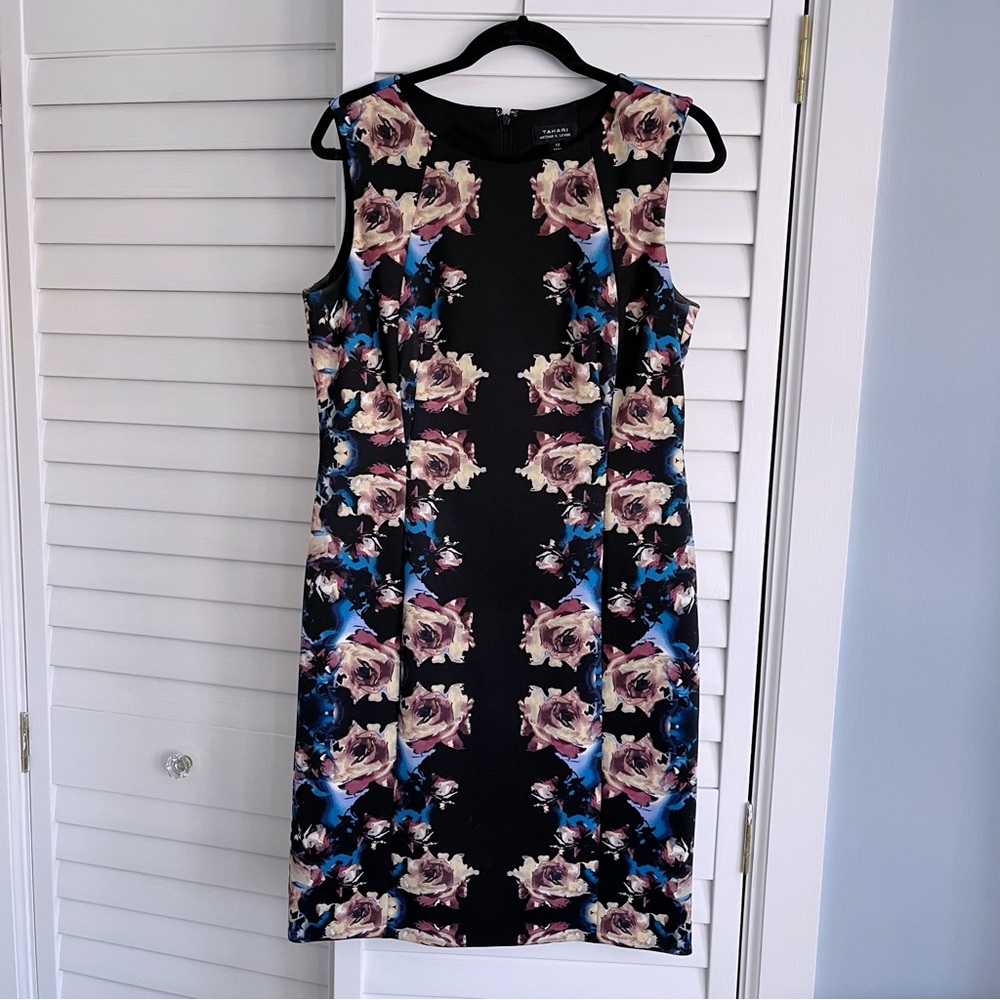 Knit Stretch Rose Graphic Print Sleeveless Dress